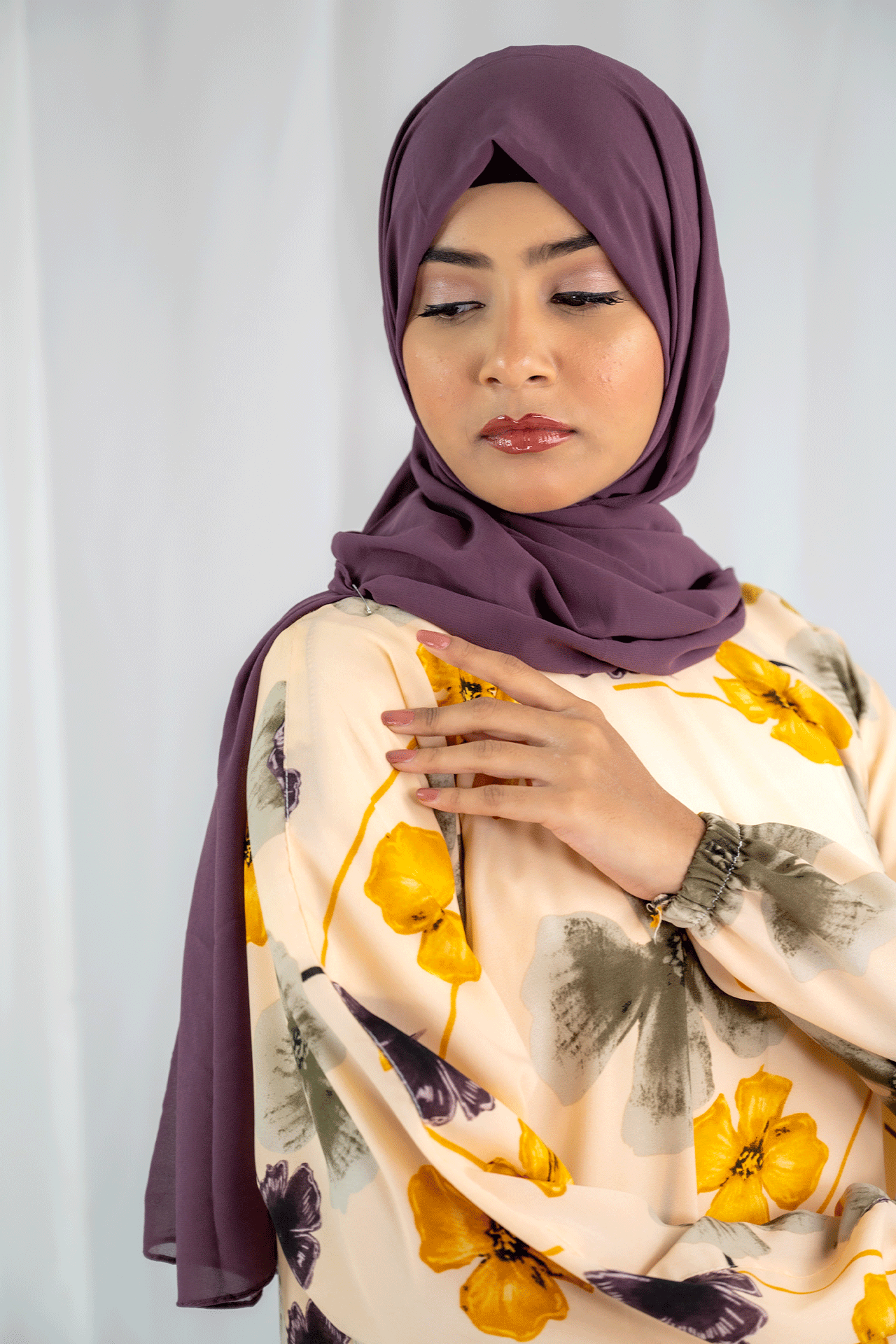 Nashwa P2 - Pirnted Maxi Abaya