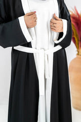 Reem - Black & White