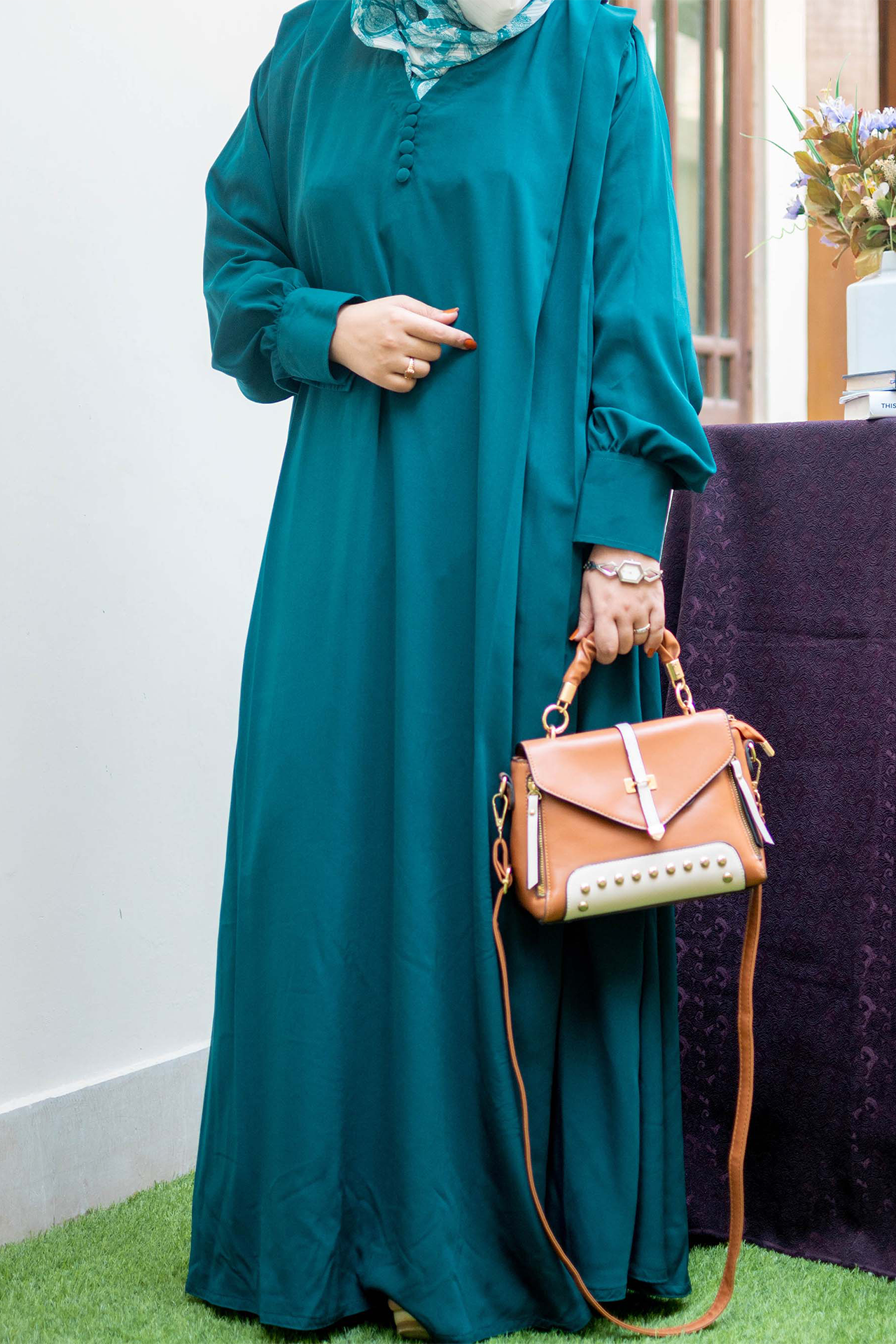 V Neck Maxi Abaya