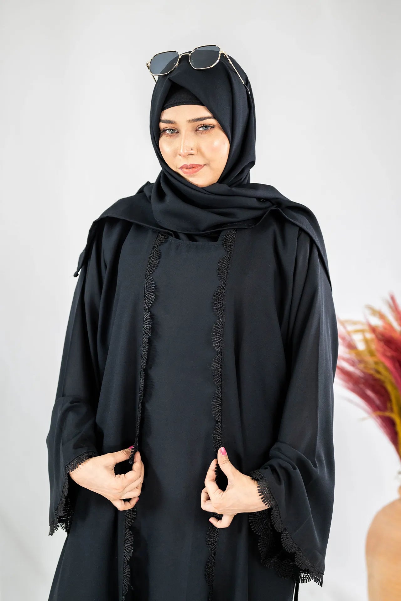 Hanan - Classic Black