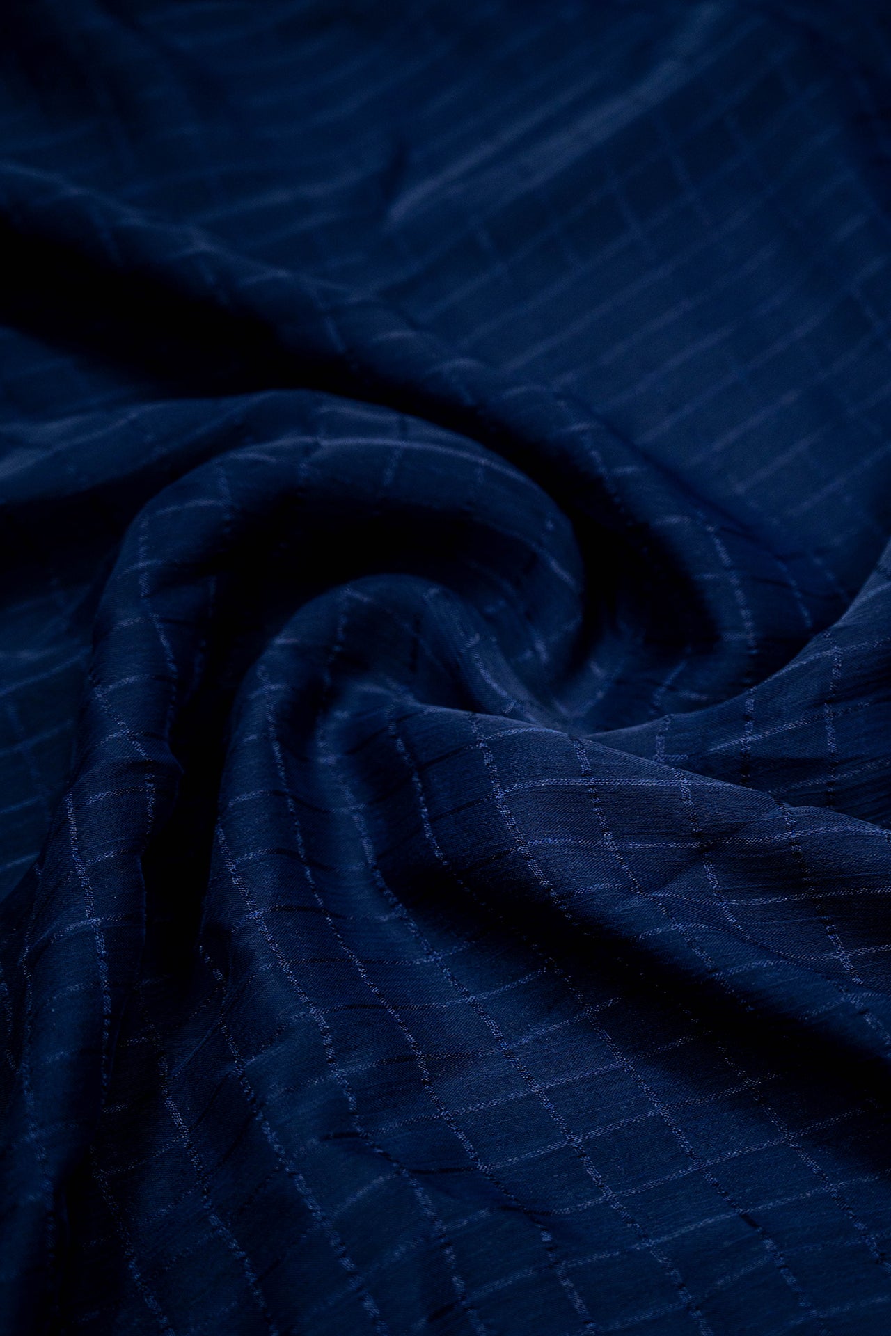 Cubical Textured Georgette Staller