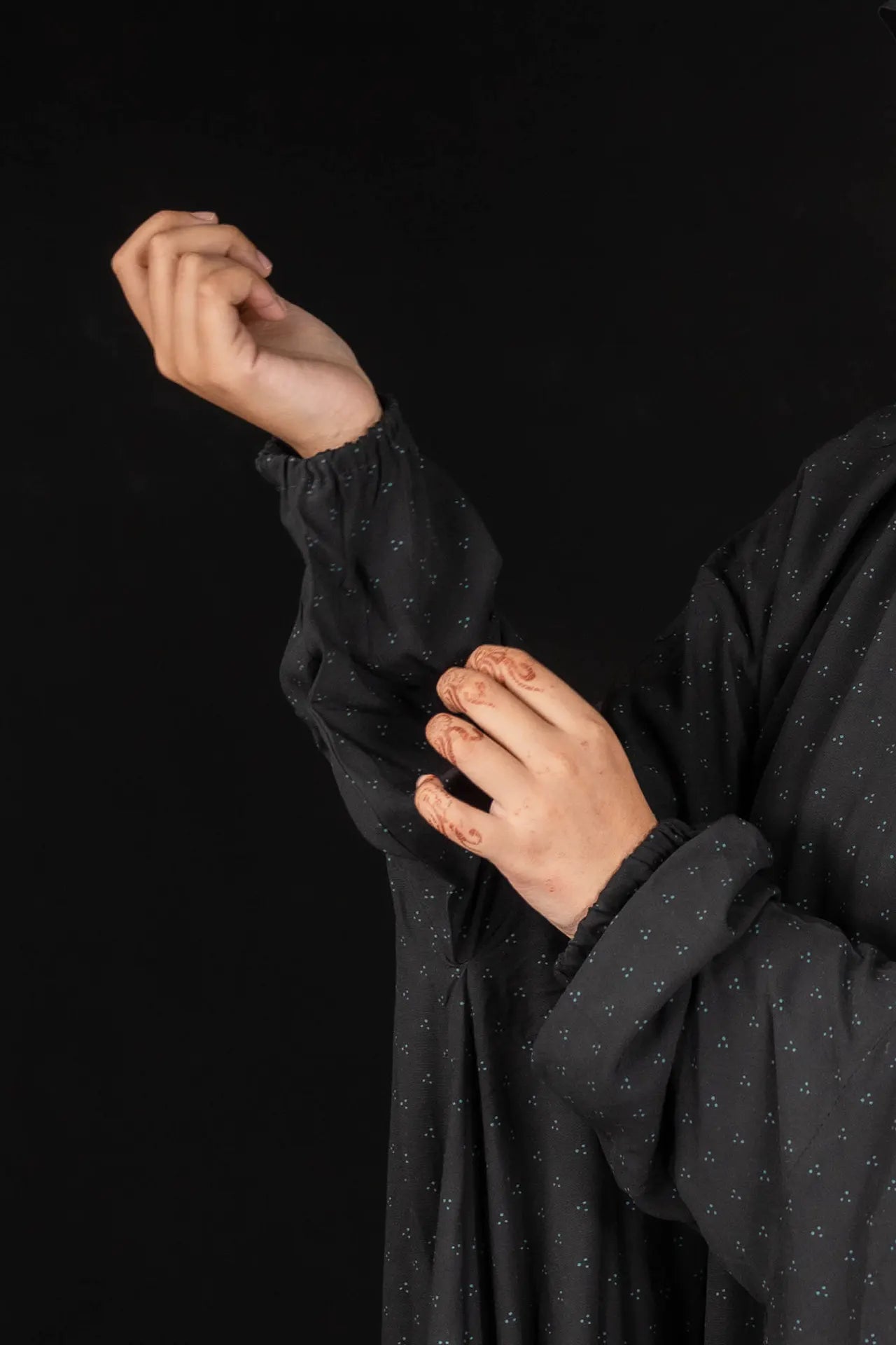 Namaz Chadar - Black Dotted