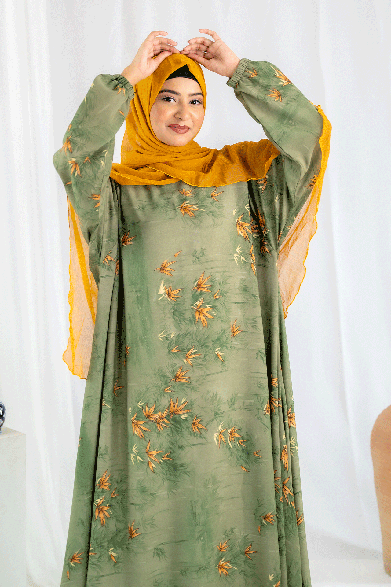 Nashwa P9 - Pirnted Maxi Abaya