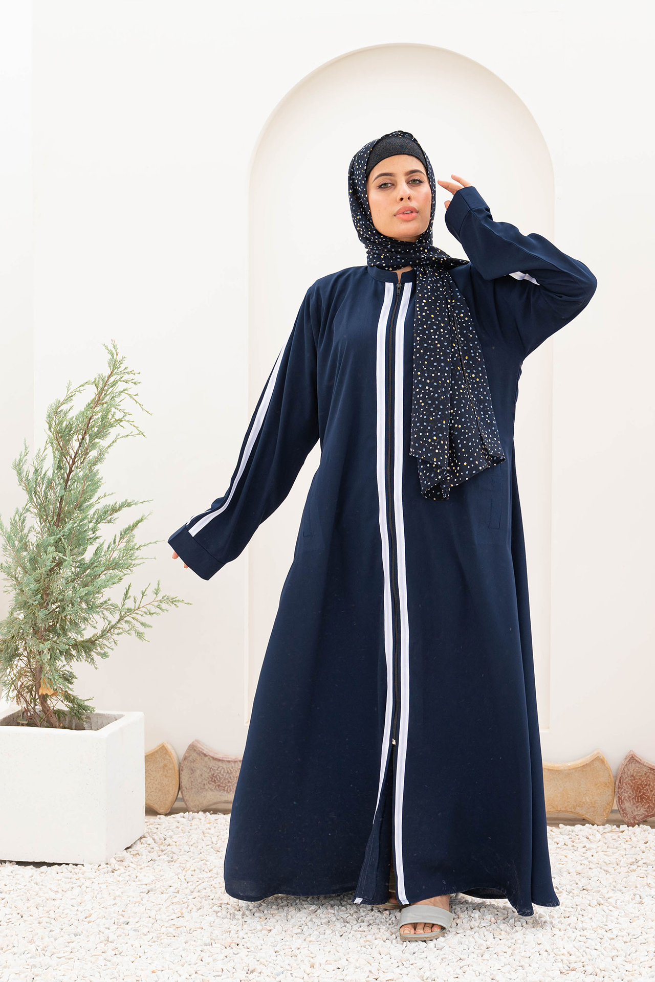 Striped Zipper Abaya - Navy Blue