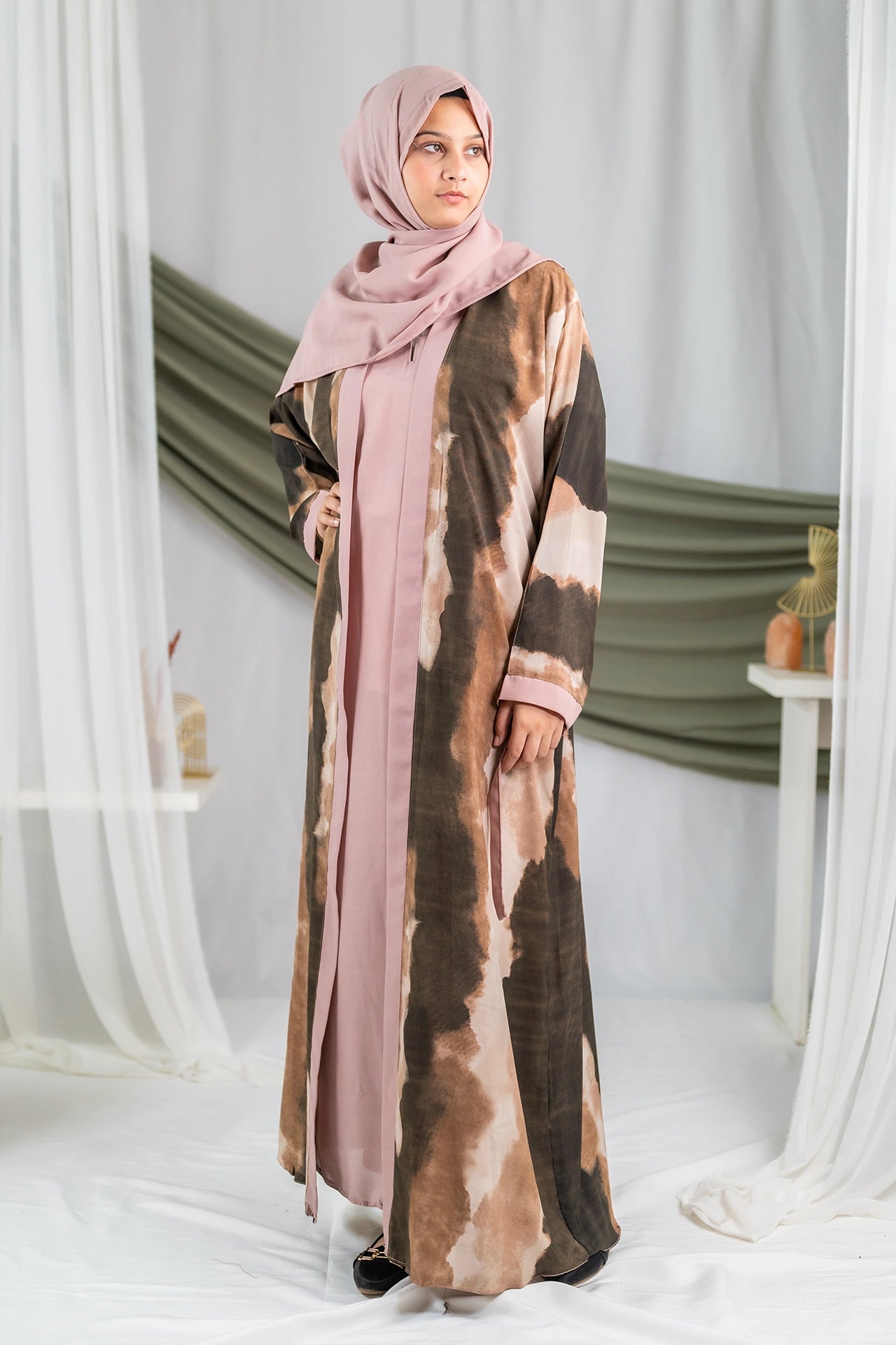 Bahaar 2.0 - Brown Tie and Dye Printed Flapped