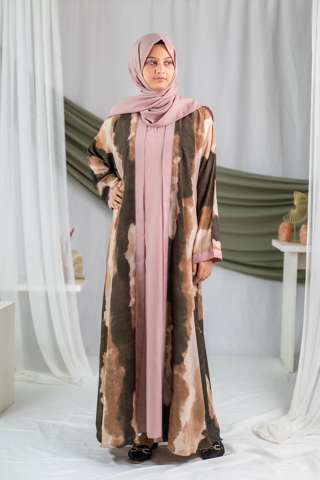 Bahaar 2.0 - Brown Tie and Dye Printed Flapped