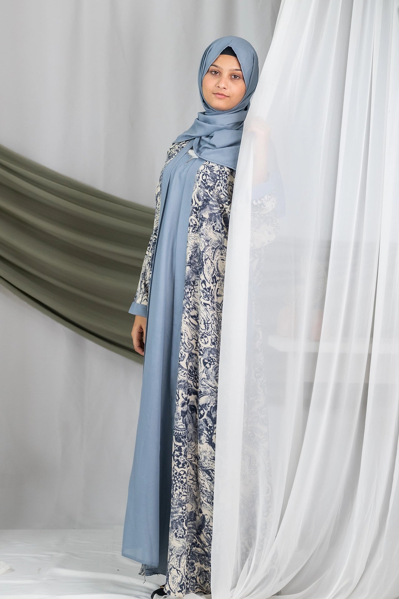 Bahaar 2.0 - Sky Blue Wave Textured Printed Flapped