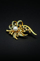 Pearl with Silver Stone Brooch