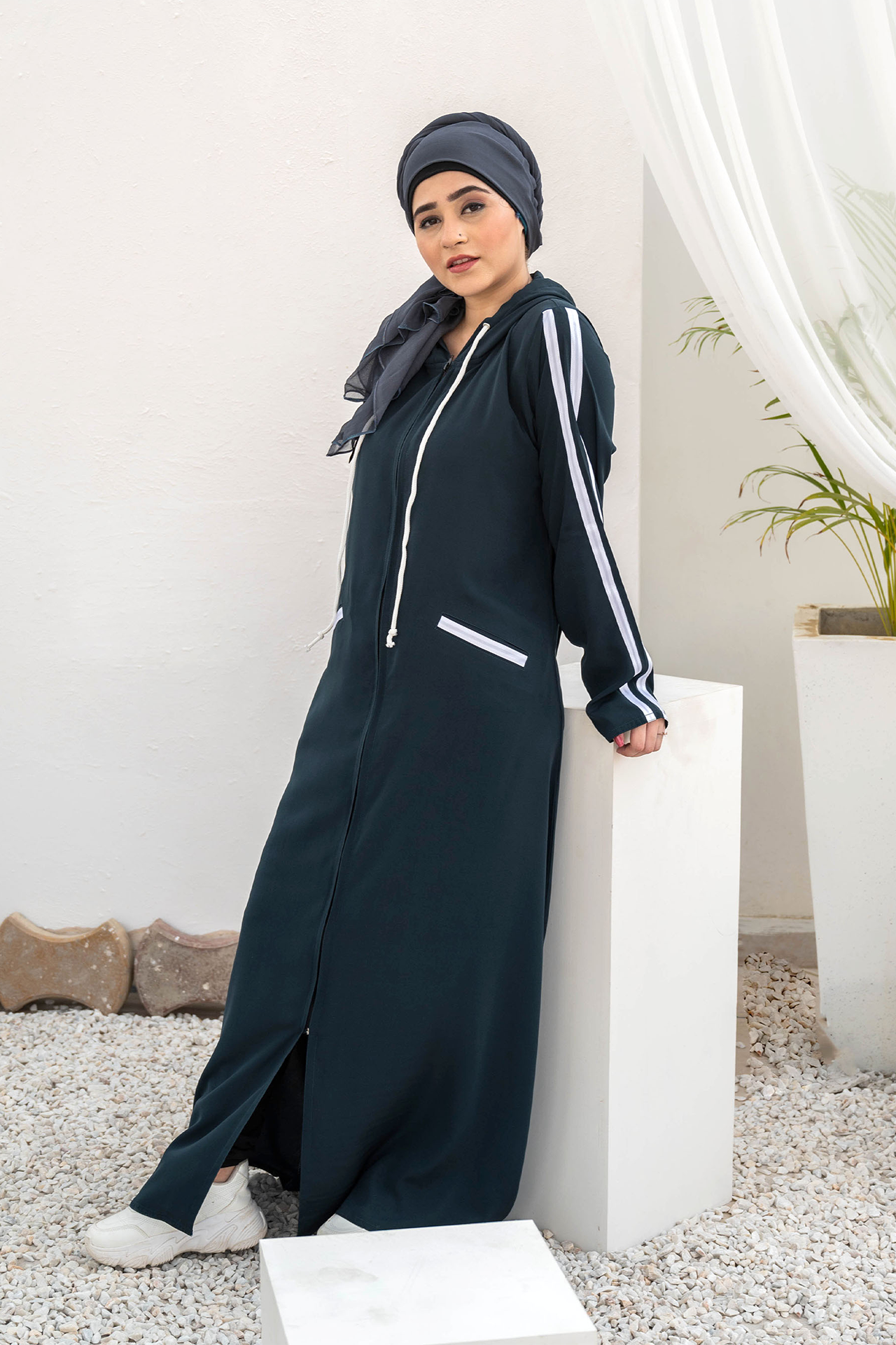 Modest Hoodie Abaya – Deep Ocean