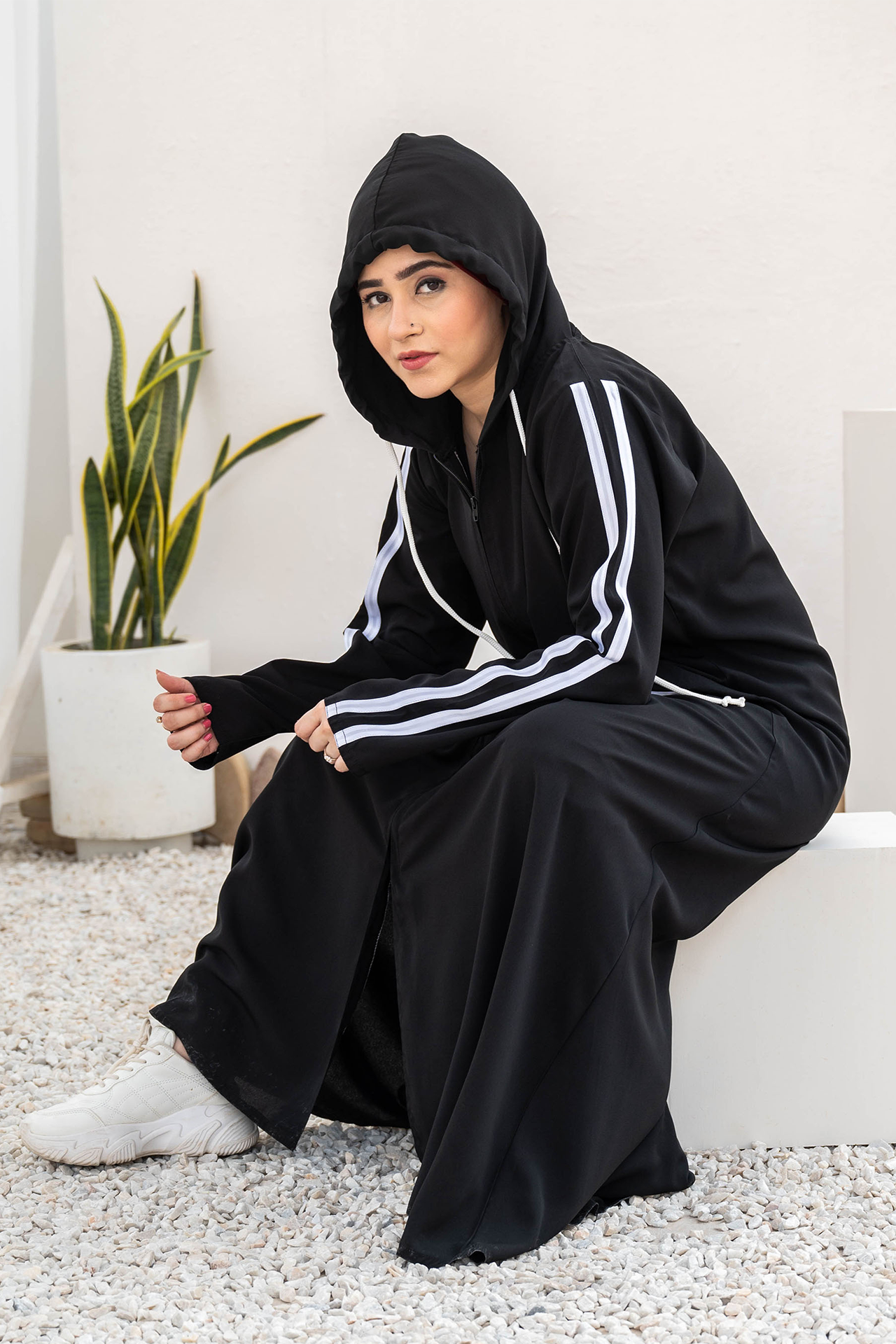 Modest Hoodie Abaya – Black