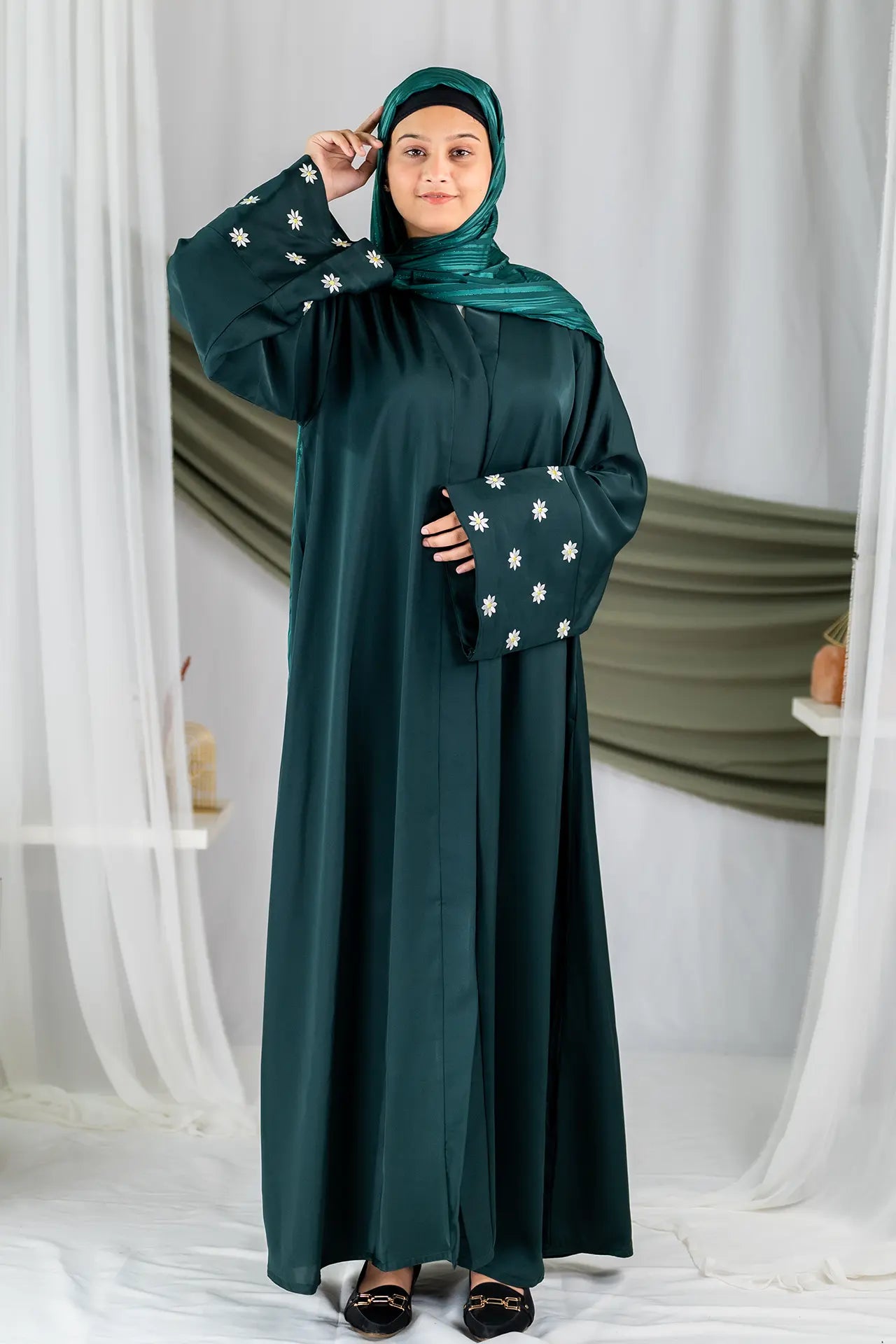 Samar - Sea Green White Embroidery Abaya
