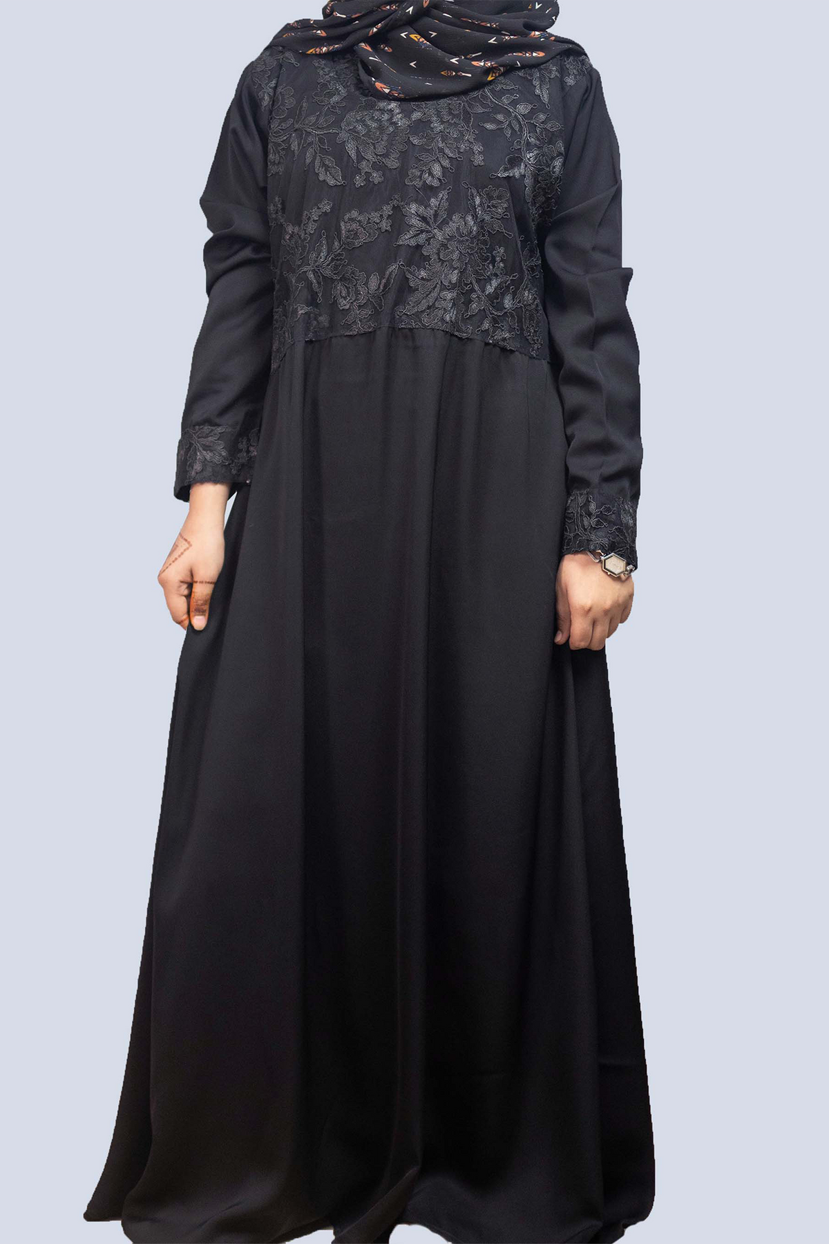 Embroidered Design Maxi Abaya - Black