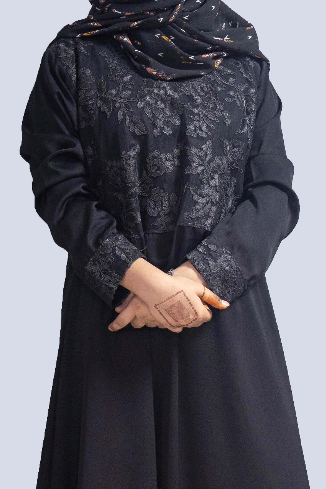 Embroidered Design Maxi Abaya - Black